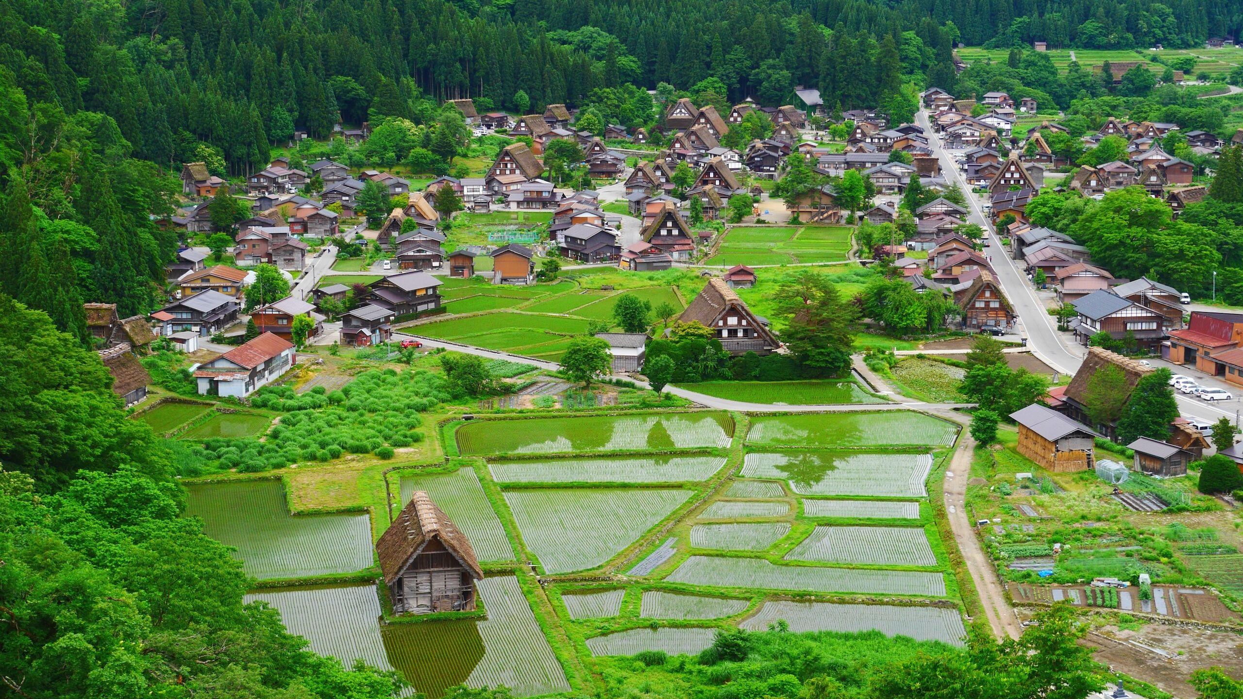 白川郷｜合掌造りの家々が残る日本の美しい原風景