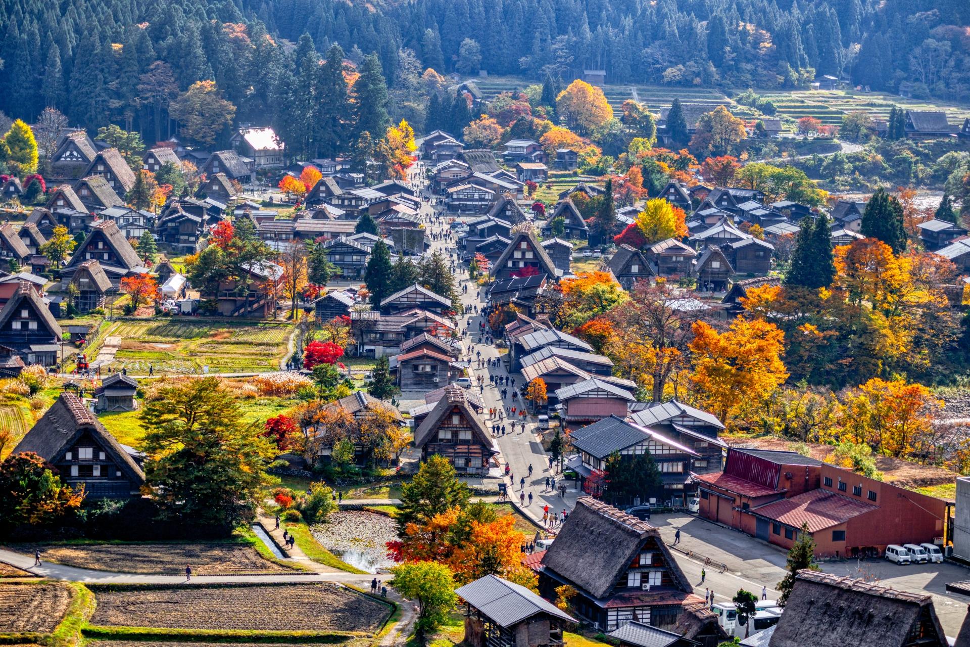 白川郷｜合掌造りの家々が残る日本の美しい原風景